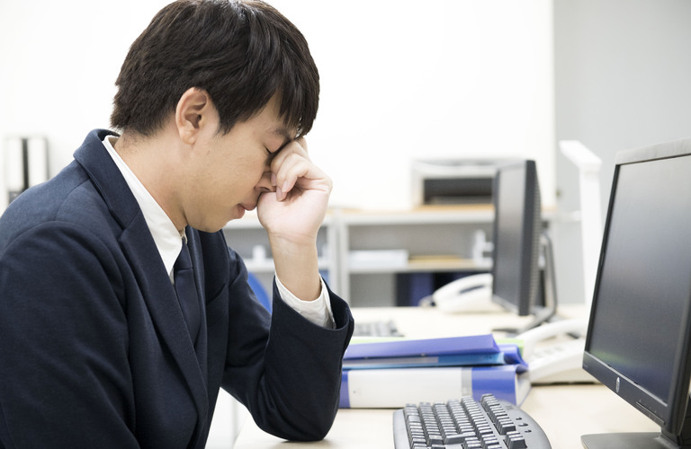肩こりからくるツライ頭痛や吐き気は相模原市中央区共和淵野辺にある「ゆりさく接骨院」へ